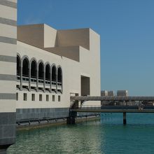 イスラム芸術博物館は海辺にあるため…、