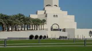 曜日によって変わるオープン時間帯に要注意