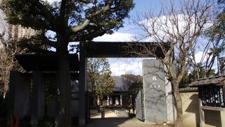 JR日暮里駅に近くとても静かなところです