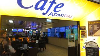 カフェ アドミラル