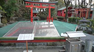 鮮魚商や漁師、釣りの愛好者などの信仰を集めています