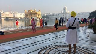 壮麗なシク教総本山