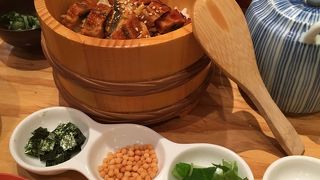 週末は混みやすい