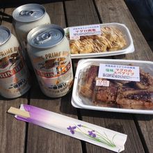 お惣菜も安くて美味しい