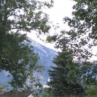 ホテルの裏からちょっとだけ見えます。