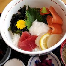 とろろ磯丼