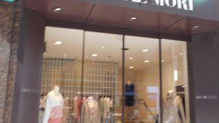 蝶のモチーフで有名