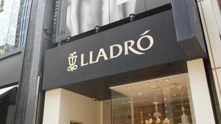 スペインの陶器人形のブランドです☆