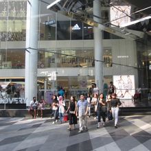 サヤーム ディスカバリー センター