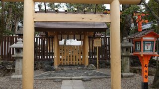 鳥居が印象的です