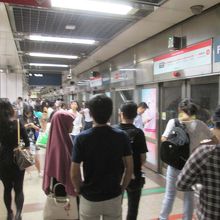 シティホール駅