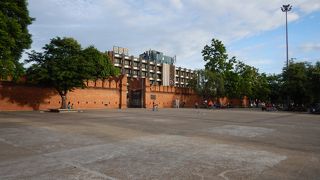 現在位置を把握するためにまずターペー門に行ってみた