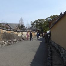 北台の武家屋敷が両側にある通り