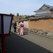 着物姿の観光客も写真撮影をしていました