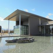 新しく快適な施設の博物館（山梨県立博物館）