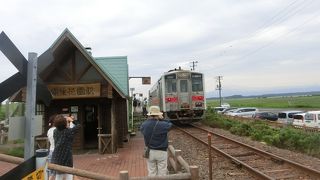 原生花園とインフォメーションセンターに繋がっています