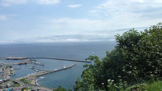 霧が少し晴れ国後島が見えました