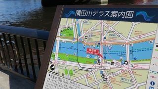 隅田川を見ながら気持ちよく歩ける