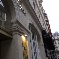 フロントは丁寧に対応してくれます