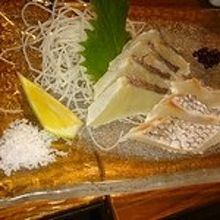 刺身も結構そろう