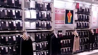 空港内にユニクロがあるとは、とても便利です！