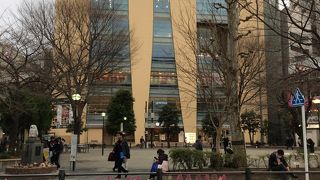 WACCA池袋の裏の公園