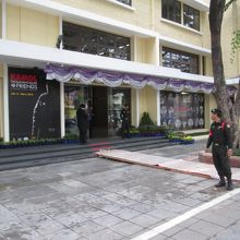 ラチャダムヌン コンテンポラリー アート センター