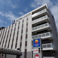 駐車場から見たｺﾝﾌｫｰﾄﾎﾃﾙ北上の外観