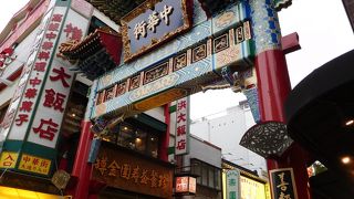 中華街のシンボル的存在の門