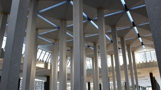 規模は大きくないが、建築を鑑賞するのにはよい