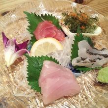 刺し盛り、値段なり・・・