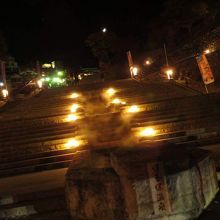夜の石段街