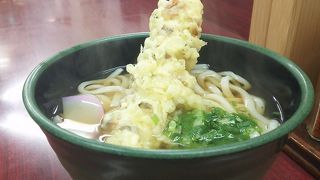 駅前にあるうどん屋さん