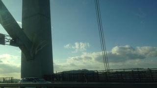 大きく立派な橋