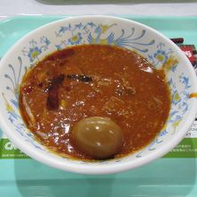 名物「赤門ラーメン」です