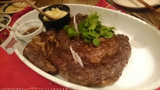 ワインとお肉があっている