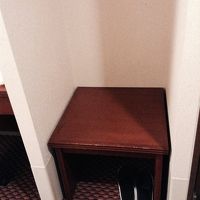 荷物置きスペース、けっこう便利。