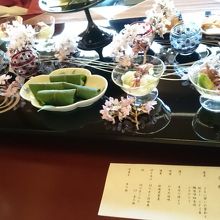 桜も桂剥きの灯りも本物