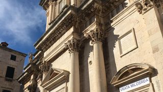 ドブロブニクで最も大きな教会