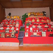 境内の神楽殿に展示されていました