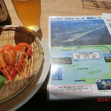 レストランんでシマエビ