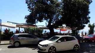 オパティヤの海岸沿いの通り