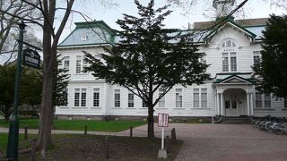 白亜の木造建築 