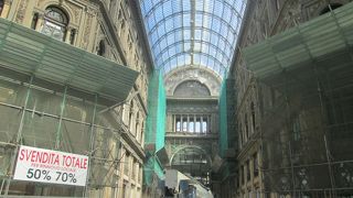 Napoli 観光地 スケール控えめ
