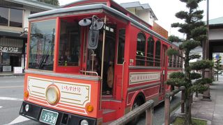 レトロなバスです