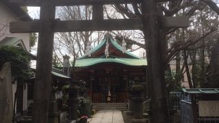 石灯籠は、墨田区登録有形文化財です。