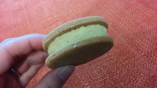 とうもろこしのムースサンド