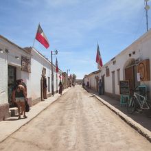 カフェ・レストランが並んでいます