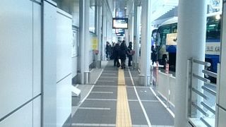 羽田空港行きのリムジンバスに乗りました