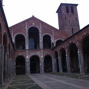 ミラノ最古の教会